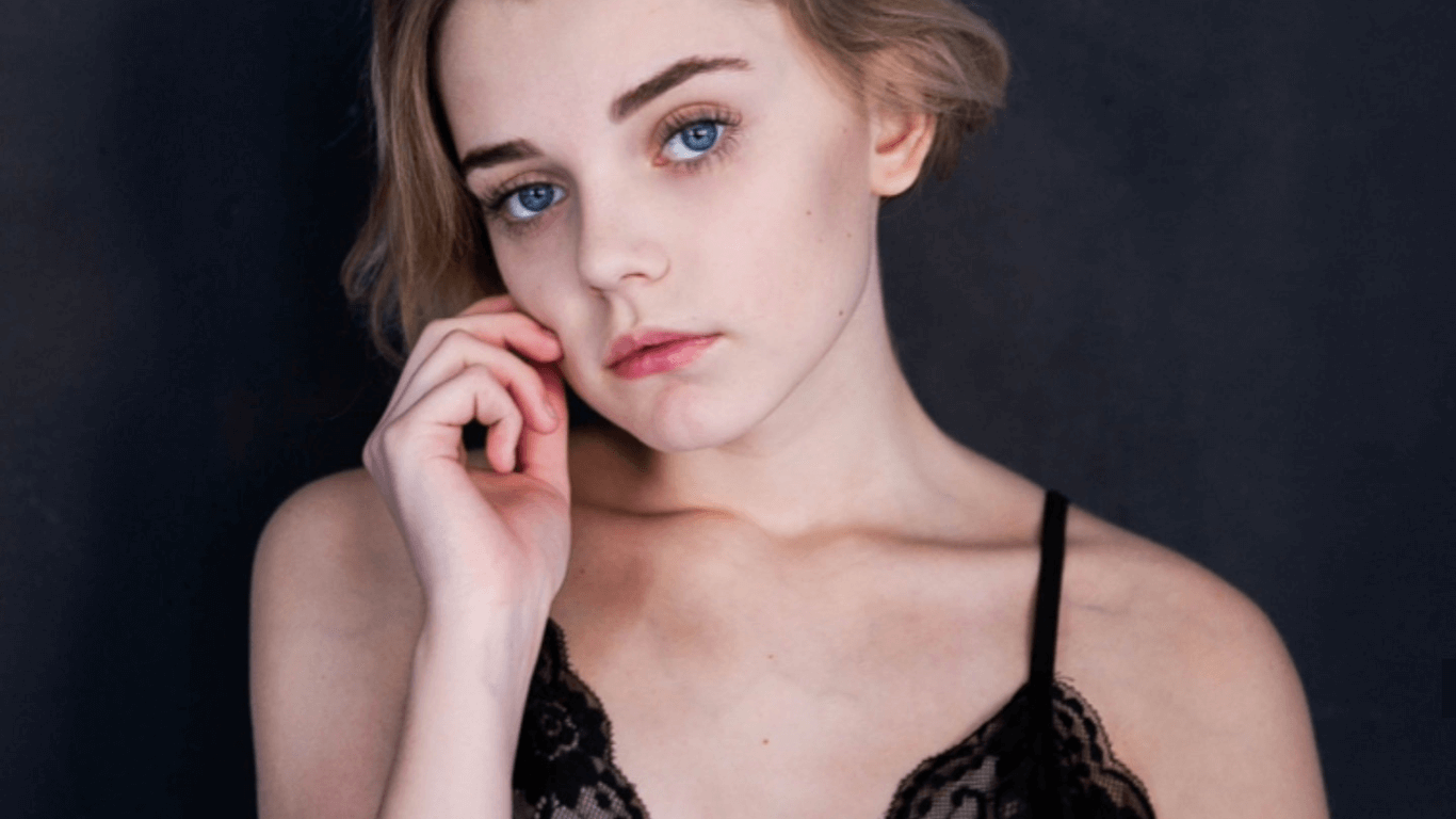 Blush for Light Skin: Finding the Perfect Flush of Color