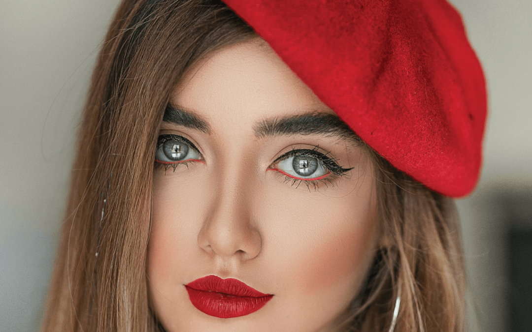 Eyeshadow Combinations for a Red Dress