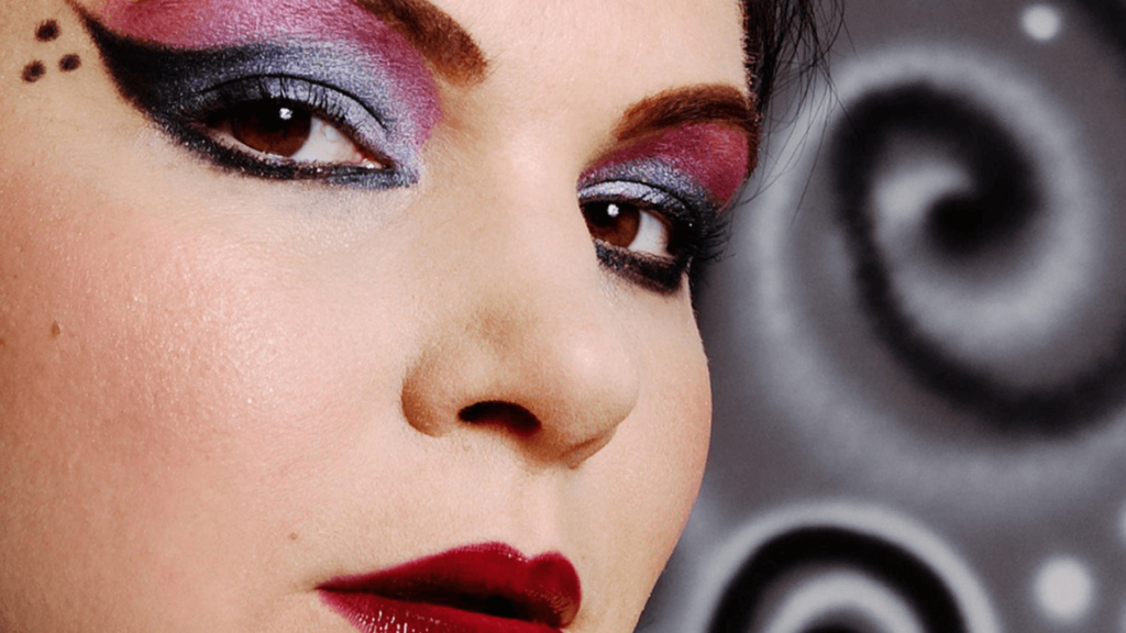 Floating Eyeliner