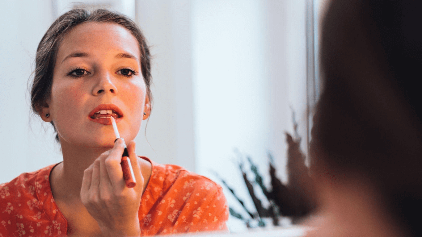 The Allure and Community of Lipstick Alley