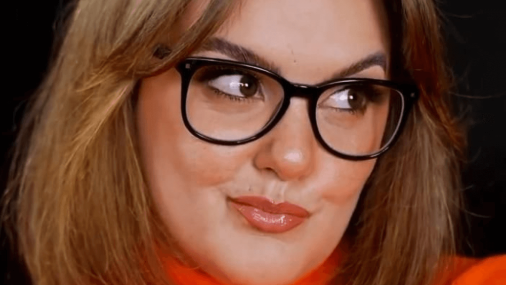 Velma Makeup Look