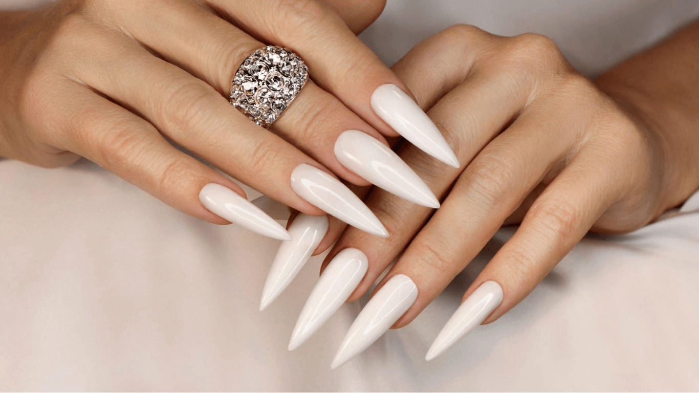 Acrylic Nails Summer Designs: Trendy and Vibrant Manicures