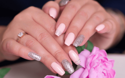 How Long to Soak Your Nails in Acetone?