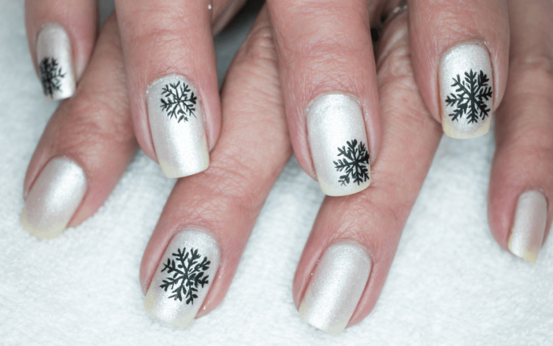 White Christmas Nail Designs