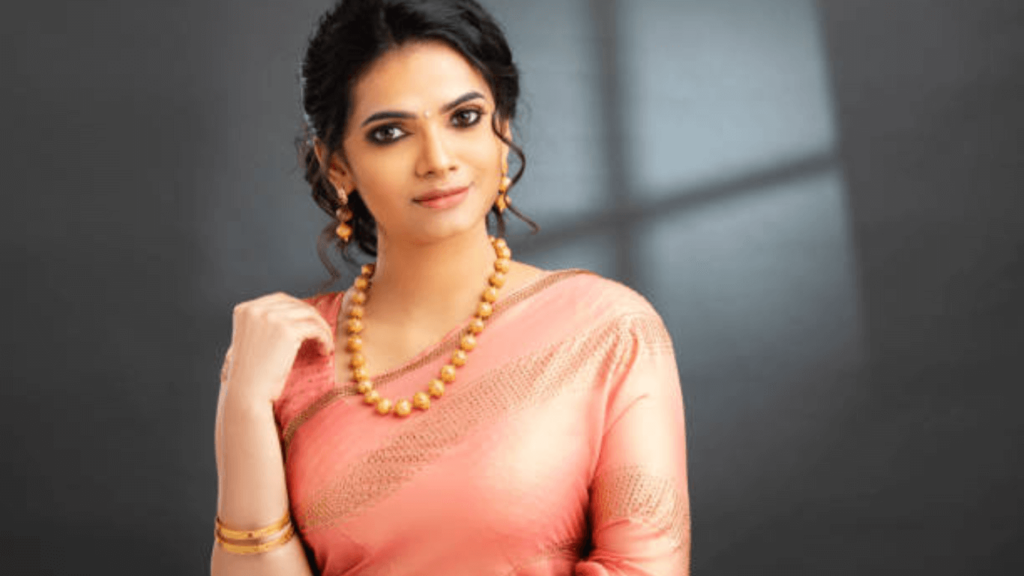 Baby Pink Saree Makeup Look