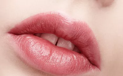Can Lip Plumping Gloss Be Permanent?
