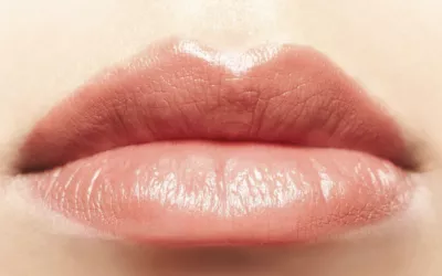 Does Lip Plumper Dissolve Filler: Debunking the Beauty Myth