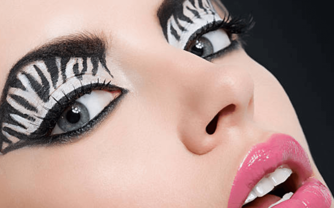 Grunge Eyeliner: Edgy Elegance of a Timeless Trend