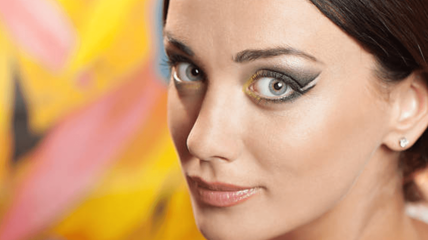 How to Turn Eyeshadow into Eyeliner?