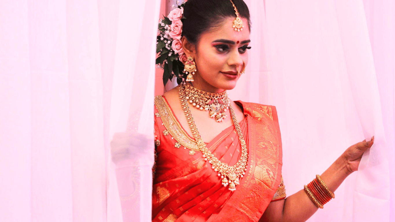 Makeup Look for a Pink Saree