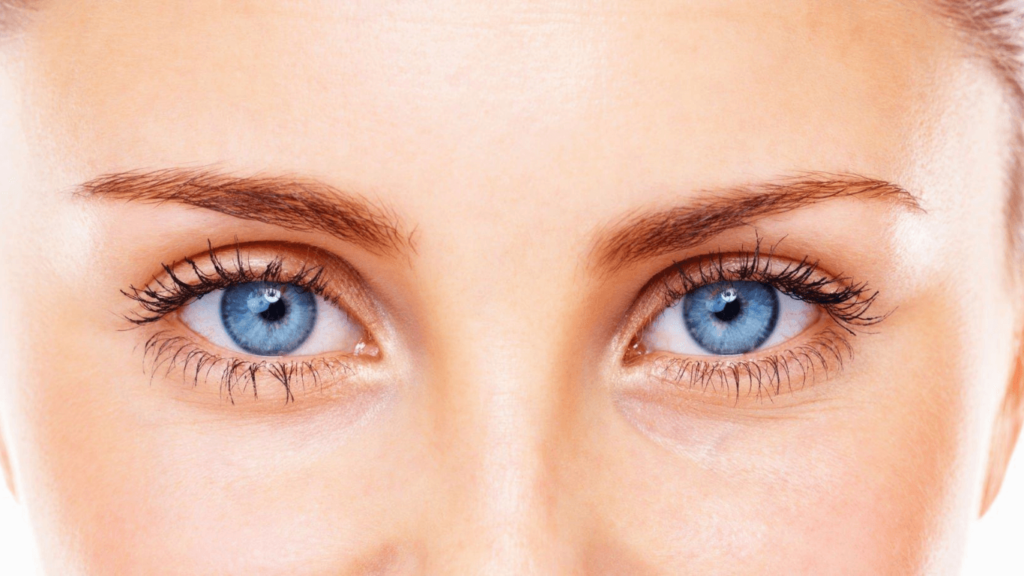 What Color Mascara is Ideal for Blue Eyes?