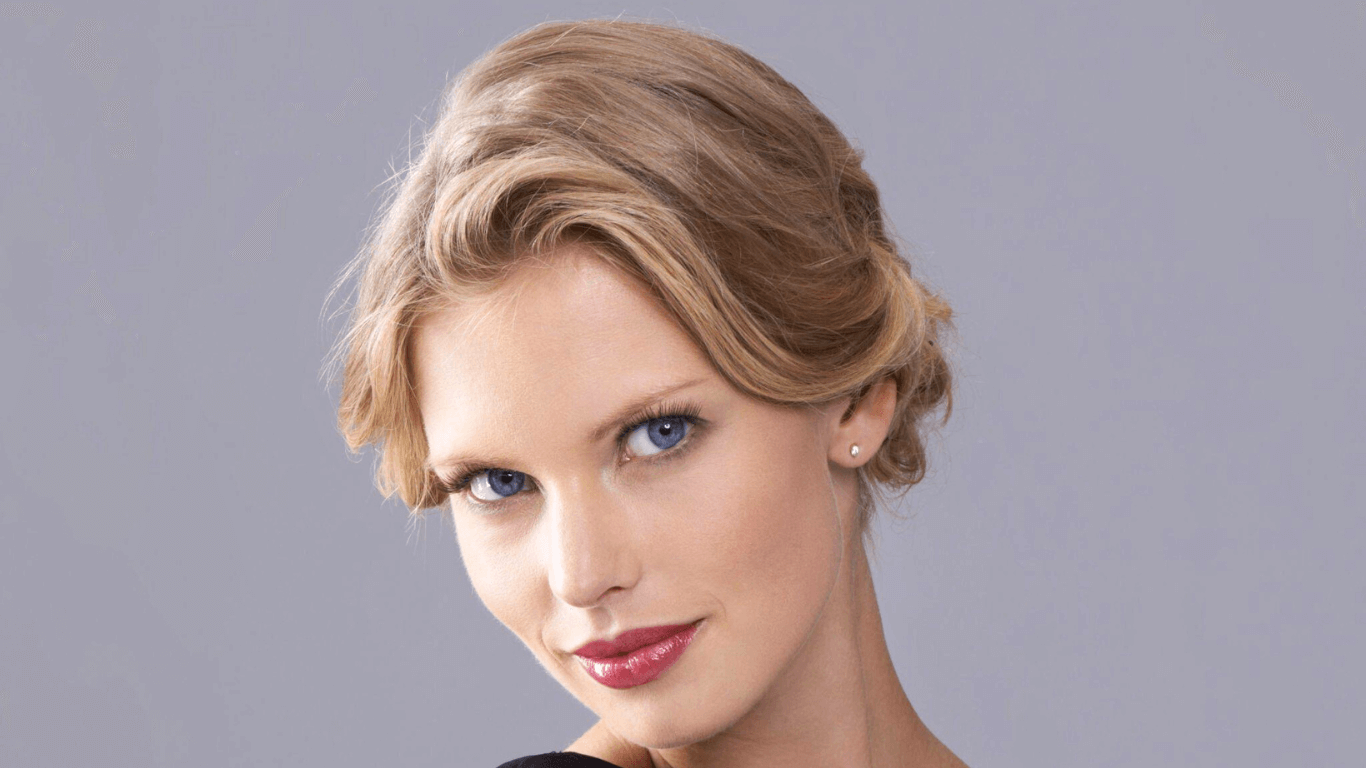 Frosted Short Hair Styles